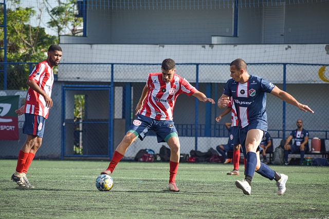 平球员时 平球员时